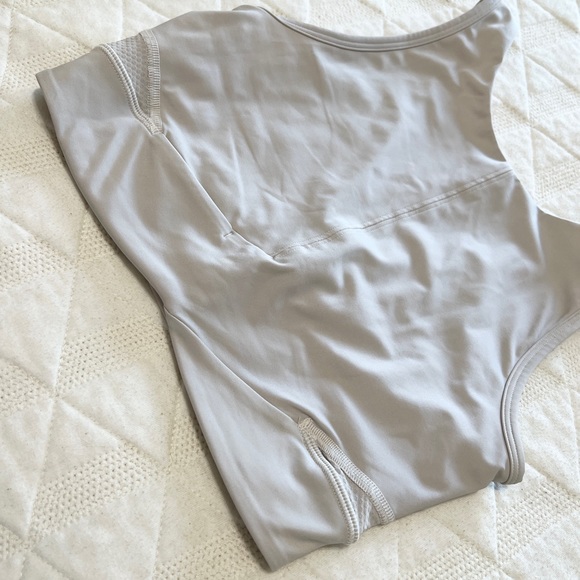 Lululemon Sports Bra - Picture 2 of 8